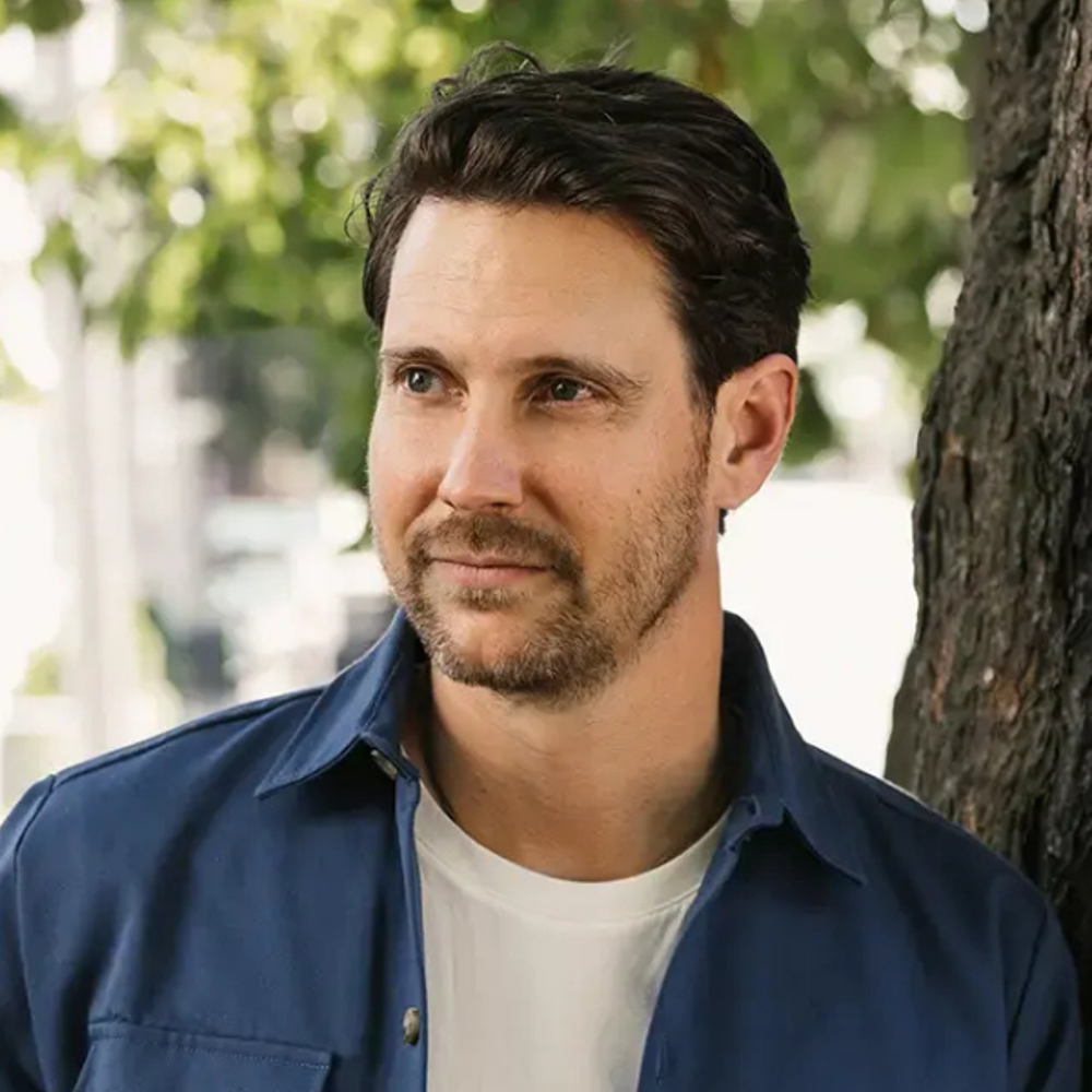 Headshot of Seth Barribeau